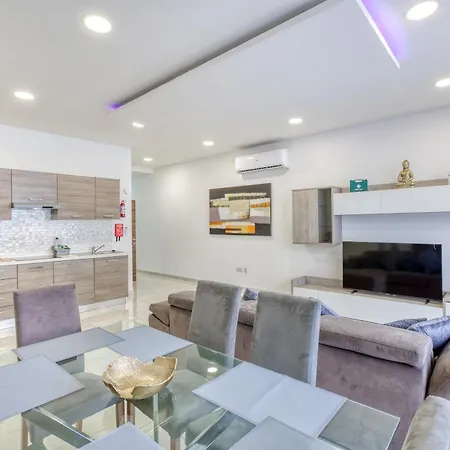 Apartment Large, Fully Equipped Maisonette With Private Pool By 360 Estates Santa Vennera