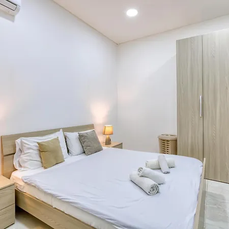 Large, Fully Equipped Maisonette With Private Pool By 360 Estates *