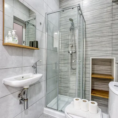 Large, Fully Equipped Maisonette With Private Pool By 360 Estates * Santa Venera