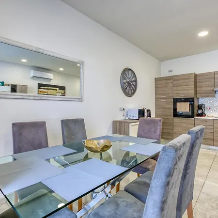 Large, Fully Equipped Maisonette With Private Pool By 360 Estates * Santa Vennera