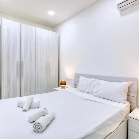 Large, Fully Equipped Maisonette With Private Pool By 360 Estates Apartment *